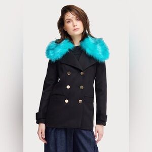 Julia Allert Fashionable Short Faux Fur Collar
Coat Women’s Size XL